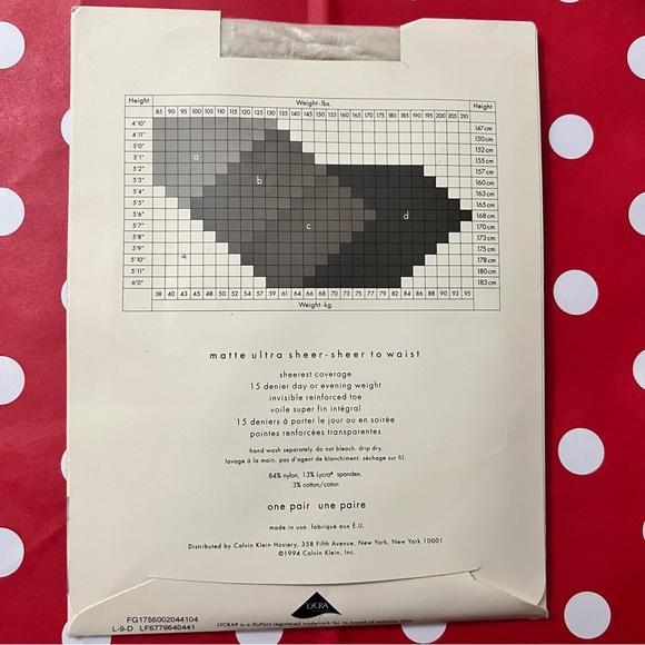 Vintage Calvin Klein matte ultra sheer nylons - Picture 2 of 6